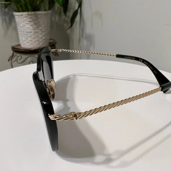 Authentic NWT Lanvin Sunglasses display picture 1